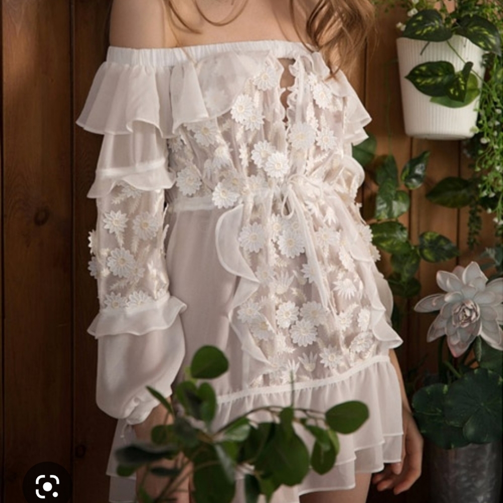 FLL Carolina off shoulder mini dress